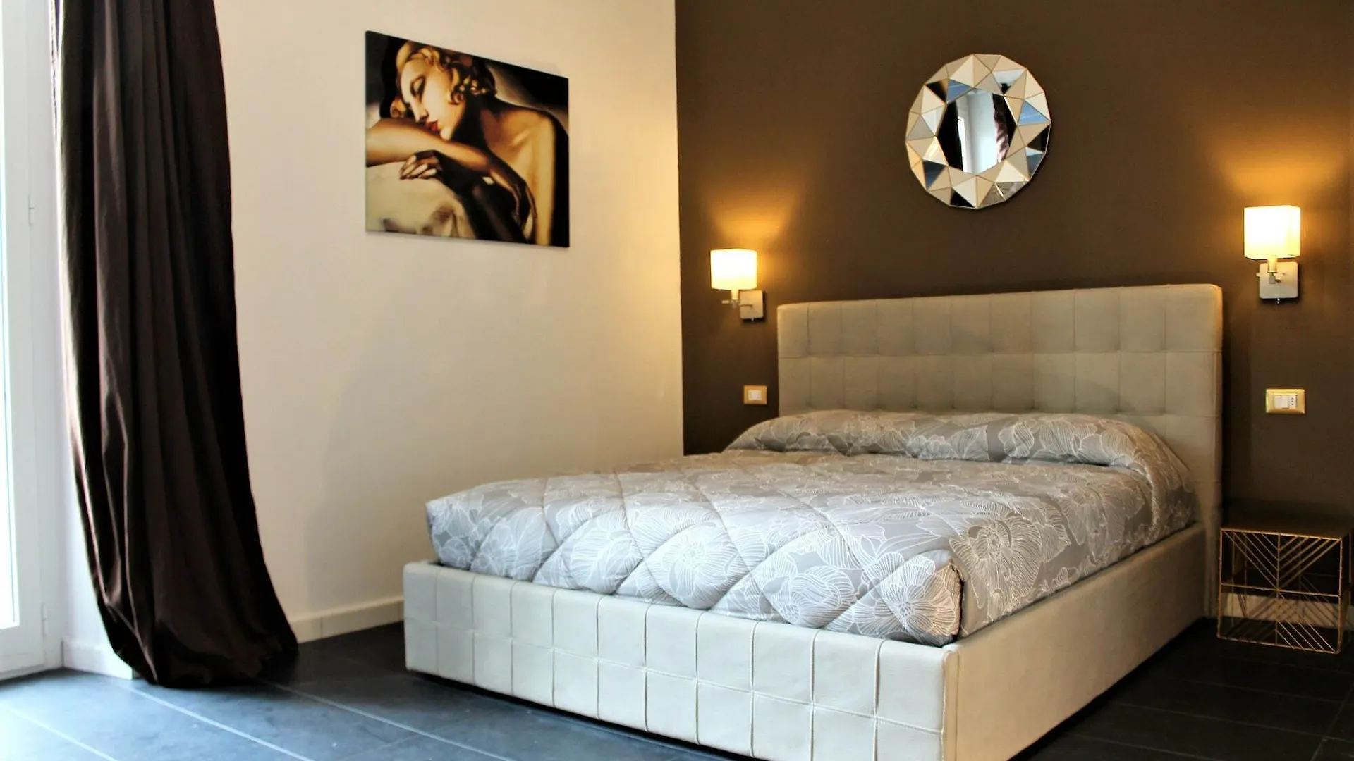 L'Opera Rooms & Suite La Spezia 3*,