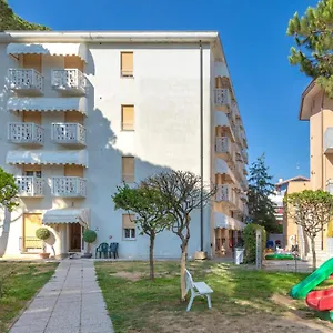 Delfa 3*, Caorle Olaszország