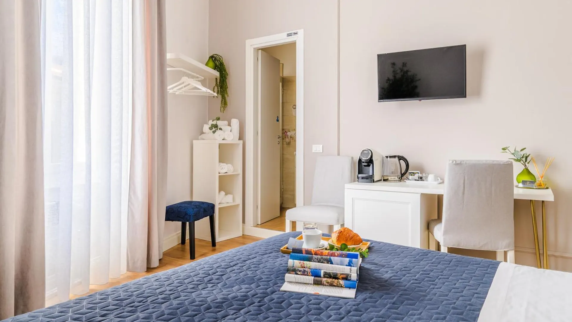 Vendégház L'Opera Rooms & Suite La Spezia