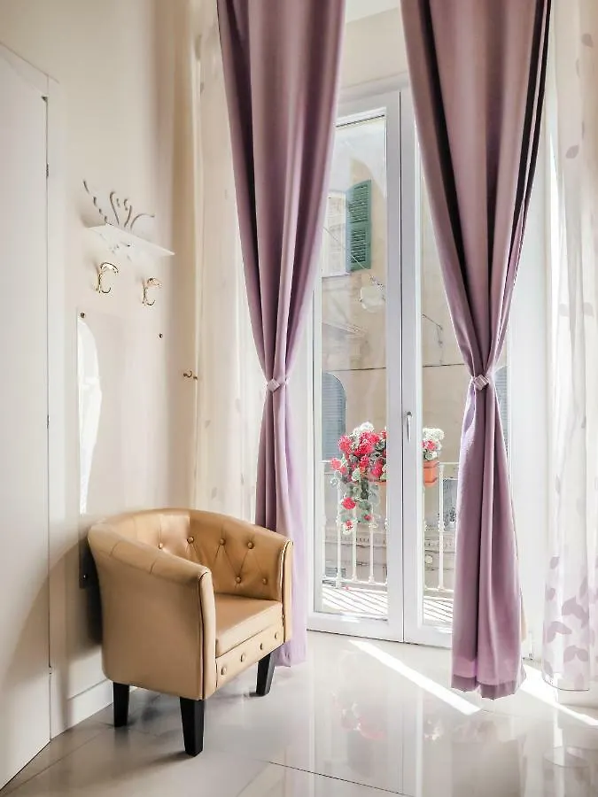 Vendégház L'Opera Rooms & Suite La Spezia